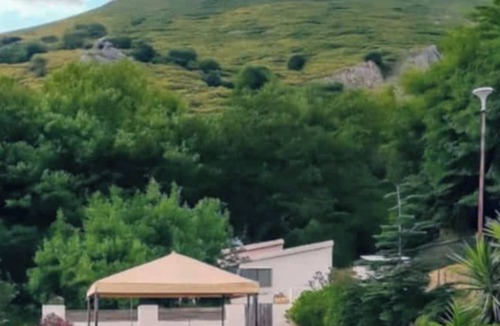 Nessa House | House with swimming pool and panoramic view, sleeps 3, 4 if baby, pets allowed