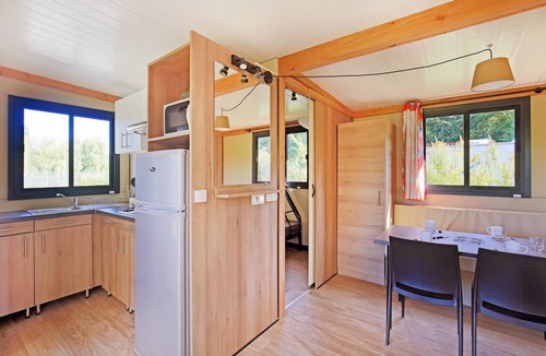 Lanobre RV Rental | Huttopia Lac de la Siauve
