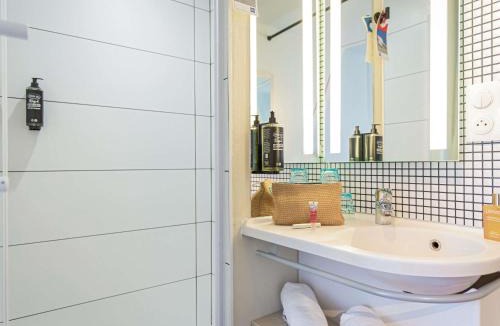 16th Arrondissement Hotel | ibis budget Marseille L'Estaque