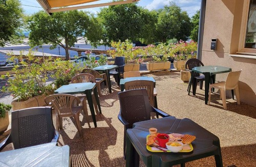 Les Trois Lucs Hotel | Ibis Budget Marseille Valentine