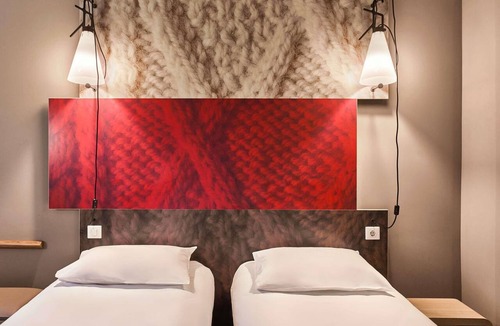 Saint Michel - Mairie Hotel | Ibis Lyon Centre