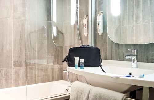 Rodez Hotel | ibis Rodez Centre Cathédrale
