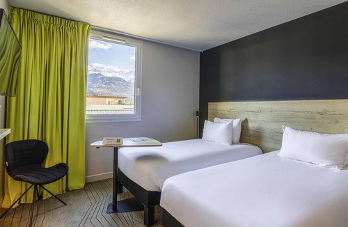 Crolles Hotel | ibis Styles Crolles Grenoble A41