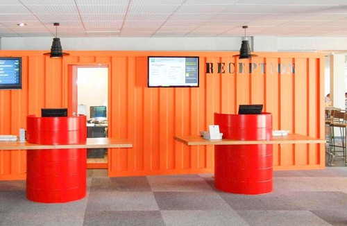 Vitrolles Hotel | ibis Styles Marseille Aéroport