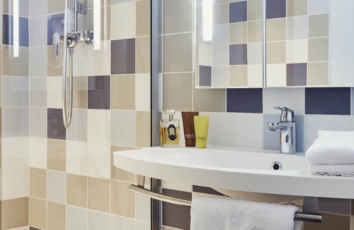 Vitrolles Hotel | ibis Styles Marseille Provence Aéroport