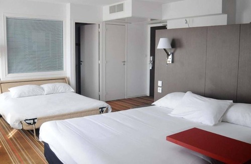 Segre Hotel | ibis Styles Segre