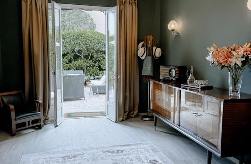 Riou - Petit Juas - Av de Grasse Hotel | Ideal Sejour Cannes - Hôtel de Charme