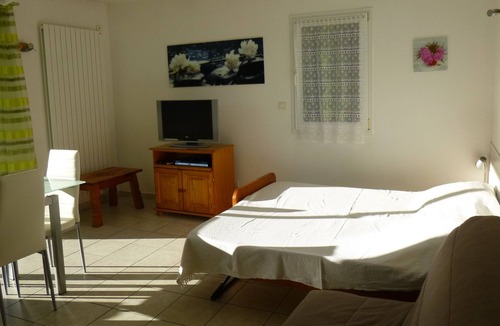 Gap Apartment | Independent studio in villa rental 2 persons Gap