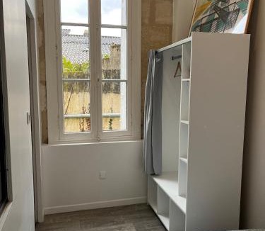 Eysines Apartment | Independent two-room apartment in a characterful house