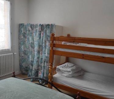 Orcival Apartment | Iris, Gîte Saint Antoine, Orcival, entre Sancy et Volcans d'Auvergne