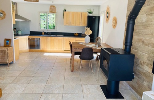 Roquevaire Villa | Jolie Maison Cosy à la Campagne Avec Piscine