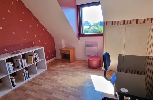 Saint-Marine House | Jolie Maison Familiale, au Calme, Près du Port