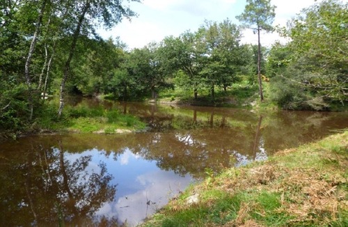 Saint-Barthelemy-de-Bellegarde House | Jungle Lake & Caravan set in 80 acres