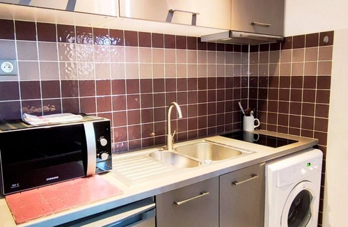 Prado - Republique Apartment | Kosykasa Spa