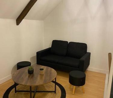Lesneven Apartment | L'appartement du Conte Even