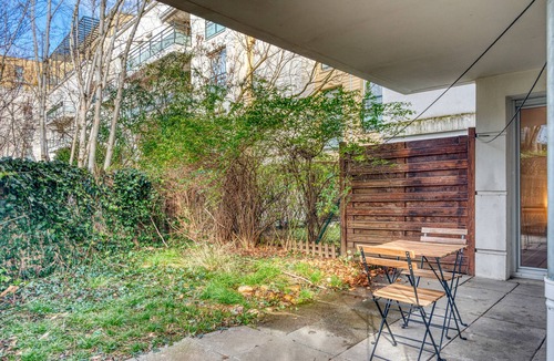 Bron Apartment | L’Atmosphère – Agréable T2 avec terrasse – 2 pers – Tram T5