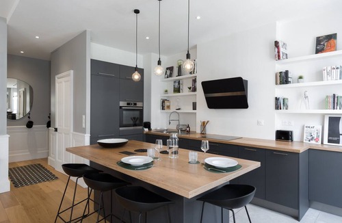 Lyon City Centre Apartment | L'AUBELYNE - Chic T2 quartier préfecture