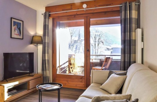 Chamonix City Centre Apartment | L'Espace Montagne by Interhome