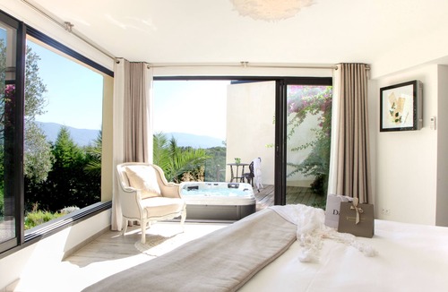 Vetricella Hotel | L'Hostellerie Du Moulin Des Oliviers
