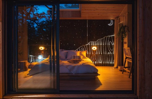 Cenevieres Ski Chalet | L'Idylle du Causse experience house