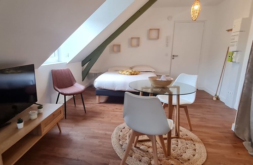 Pontivy Apartment | L'Imperial 9 Studio confort - dernier étage - centre ville