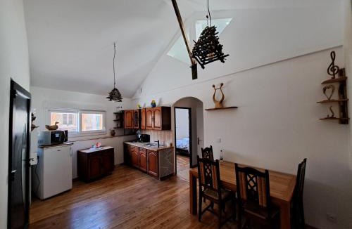Saint-Appolinaire Apartment | L'Isba