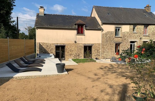 Saint-Medard-sur-Ille House | LA BABELAIS, Birthday, EVJF, EVJG, Cousinade, Wedding, isolated in the countryside