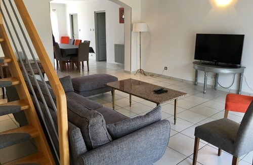 Carnoux-en-Provence House | La Bastide Ronsard - 150 m² with pool and garden