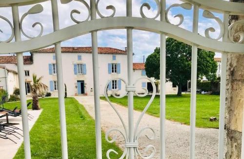 Vergne House | La Belle Parenthèse