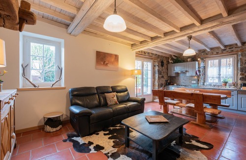Antichan House | La Boutique – Mountain Cottage in Antichan: Pyrenees View, Nature & Comfort