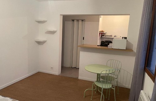 La Garde Apartment | La Branchère