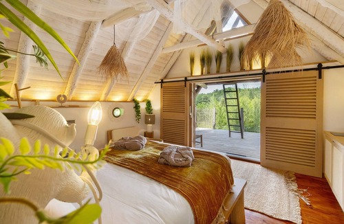 Payzac Cabin | La Cabane Java – Romantic getaway in nature with private spa, terrace, and activities