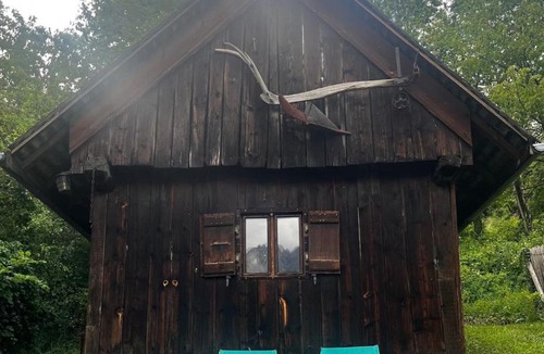 Saint-Jean-de-Maurienne Ski Chalet | La Cabotte, ancienne cabane de vigneron