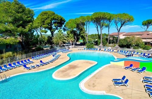 Calvisson Apartment | La cachette du mas, 4 guests, Pool in Calvisson