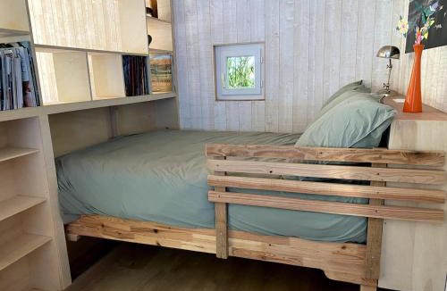 Cleder Ski Chalet | La Cachette Verte, Eco-lodge between forest and sea