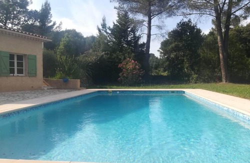 Le Castellet Cabin | La Carmagnole