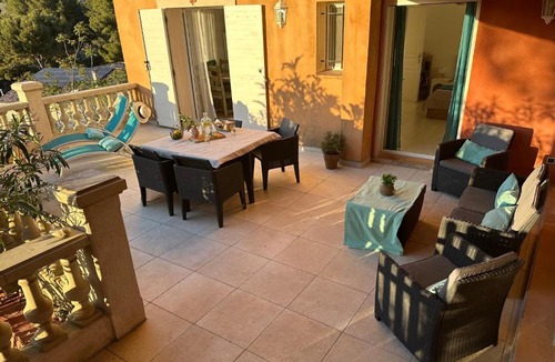 Ensues-la-Redonne Apartment | La Casa Calanquaise - Mer à 250m accessible à pied