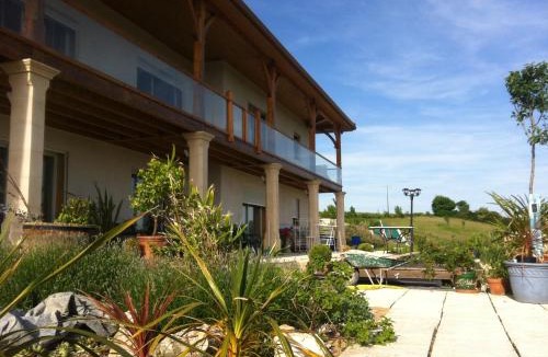 Catonvielle House | La Découverte, Jacuzzi, Sauna, et Terrasse avec vue sur lac à la campagne entre Toulouse et Auch