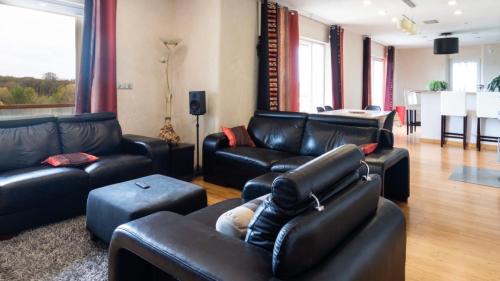 Catonvielle House | La Découverte, Jacuzzi, Sauna, et Terrasse avec vue sur lac à la campagne entre Toulouse et Auch