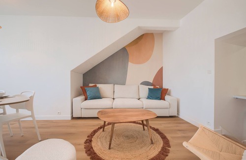 Laval Apartment | La Douceur - Wifi - Proche gare