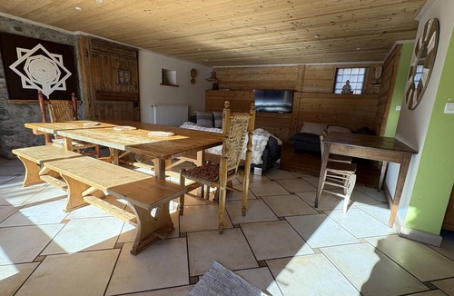 Albiez-le-Vieux House | LA Ferme DU Soleil - Duplex