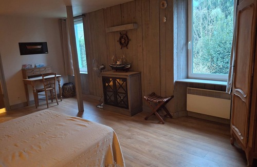 Castres Bed & Breakfast | La Grange aux Mille Feuilles charming bed and breakfast - Castres,