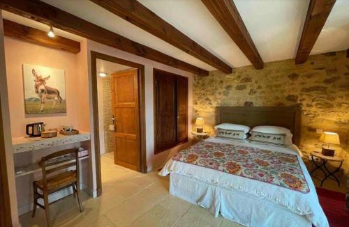 Gourdon Bed & Breakfast | La Lezardiere