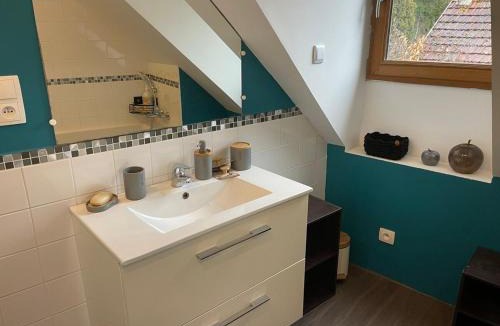 Les Angles-sur-Correze House | La Libellule