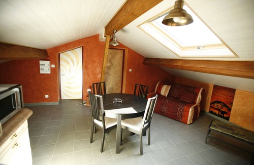 Lorp-Sentaraille Bed & Breakfast | La Maison Blanche