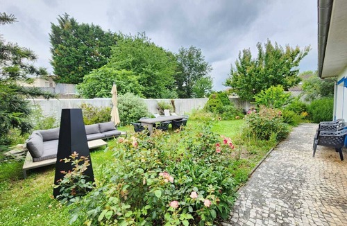 Le Hameau House | La maison du bonheur