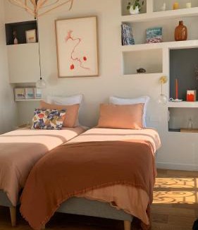 Notre-Dame du Mont Bed & Breakfast | La Maison Vague