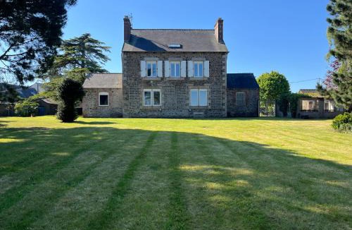 Etables-sur-Mer House | La Périgode