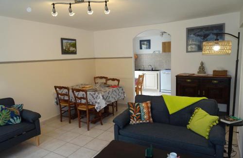 La Garde House | La Pardigone