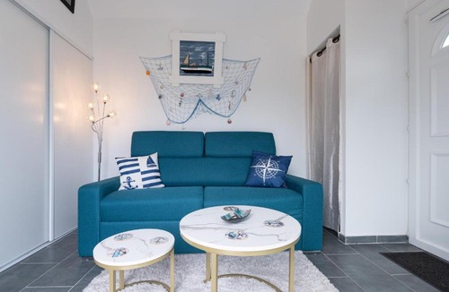 Saint-Pierre-Quiberon Apartment | La petite maisonnette de Phiphi